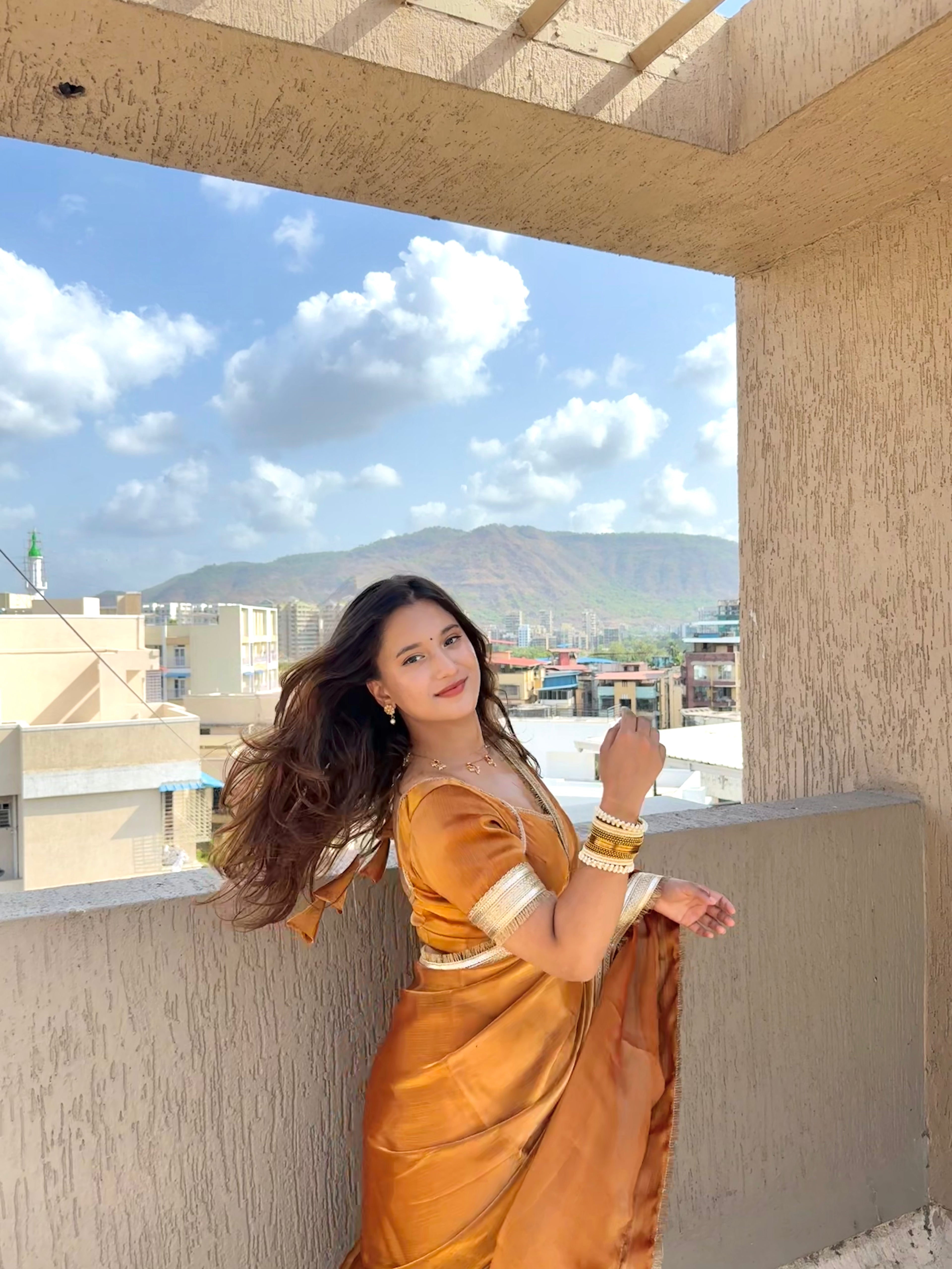 Golden Hour Shimmer Chiffon Saree
