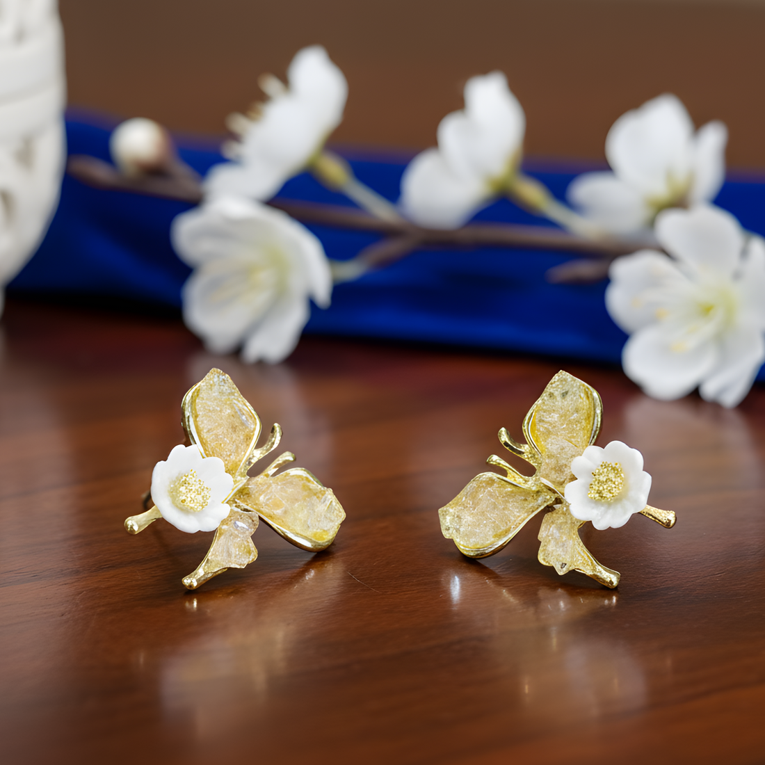 Winter Peach Earring